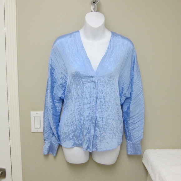 NEW! Vince Crinkled Satin Long Sleeve Double V-Neck Blouse Blue XS - Picture 5 of 16